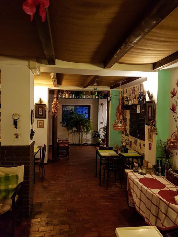 Bistro-Pension La Teleferic Sinaia Dış mekan fotoğraf